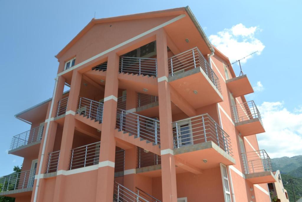 Guesthouse Orlovic Budva Buitenkant foto