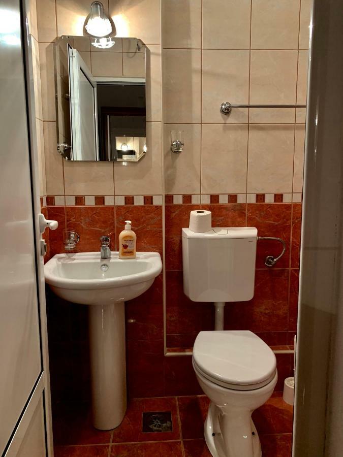 Guesthouse Orlovic Budva Buitenkant foto