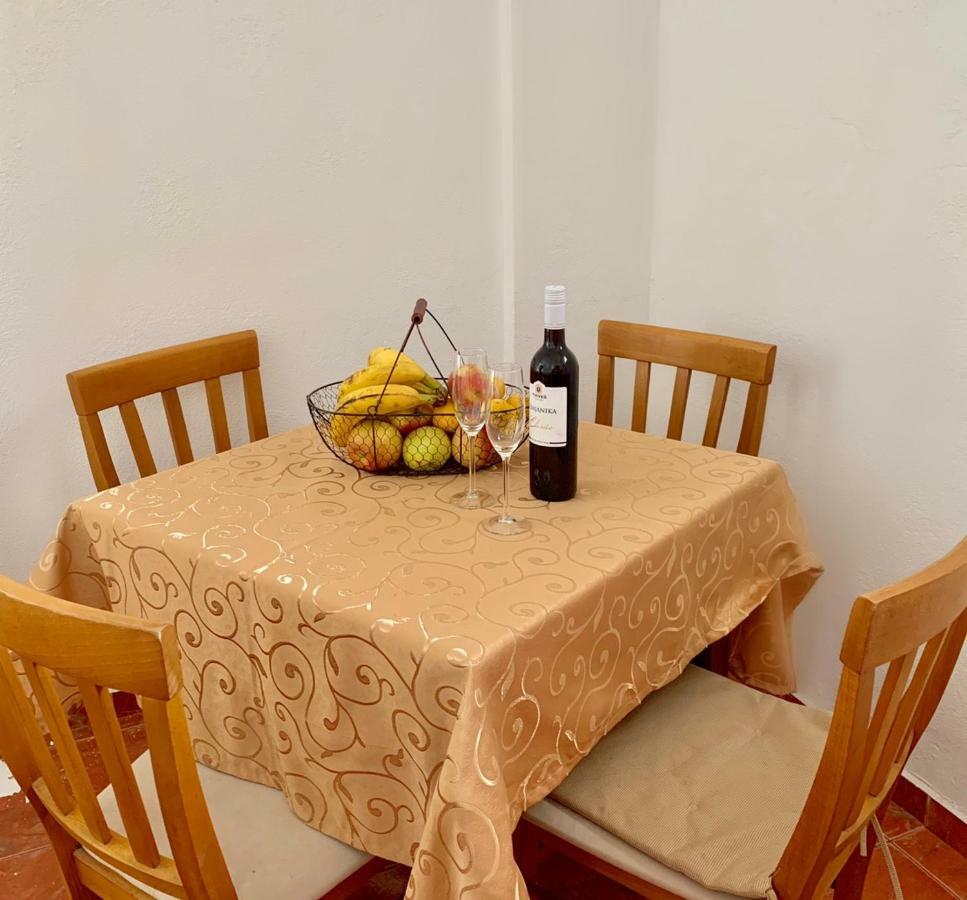 Guesthouse Orlovic Budva Buitenkant foto