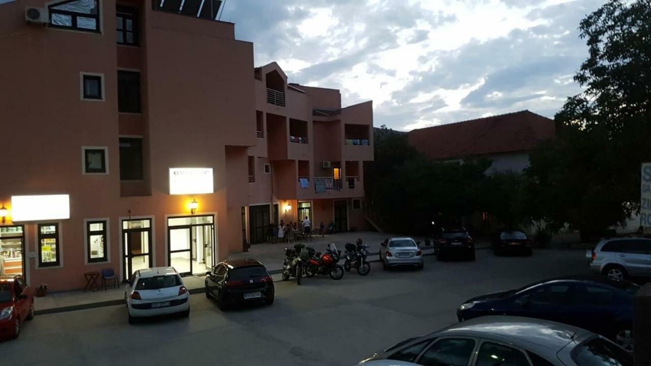 Guesthouse Orlovic Budva Buitenkant foto