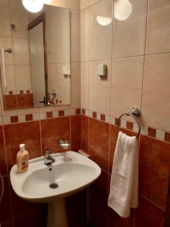 Guesthouse Orlovic Budva Buitenkant foto