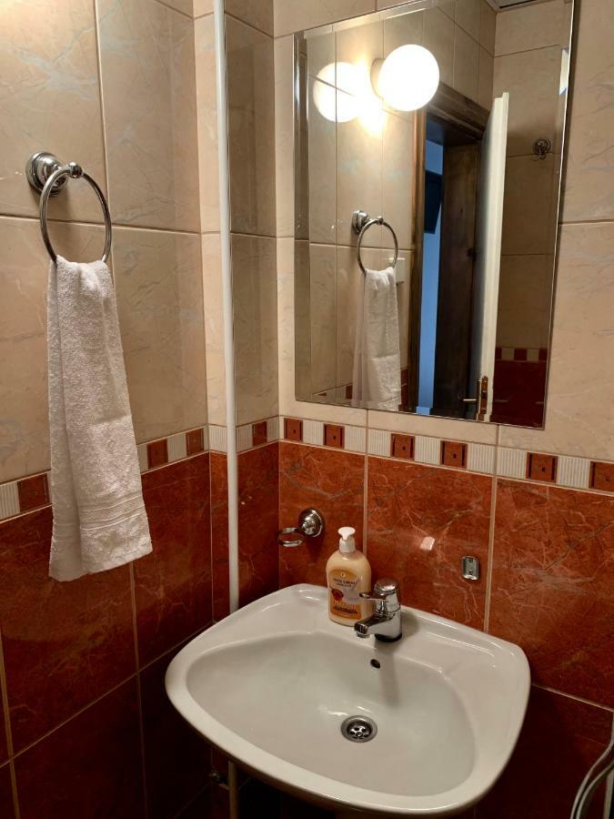 Guesthouse Orlovic Budva Buitenkant foto