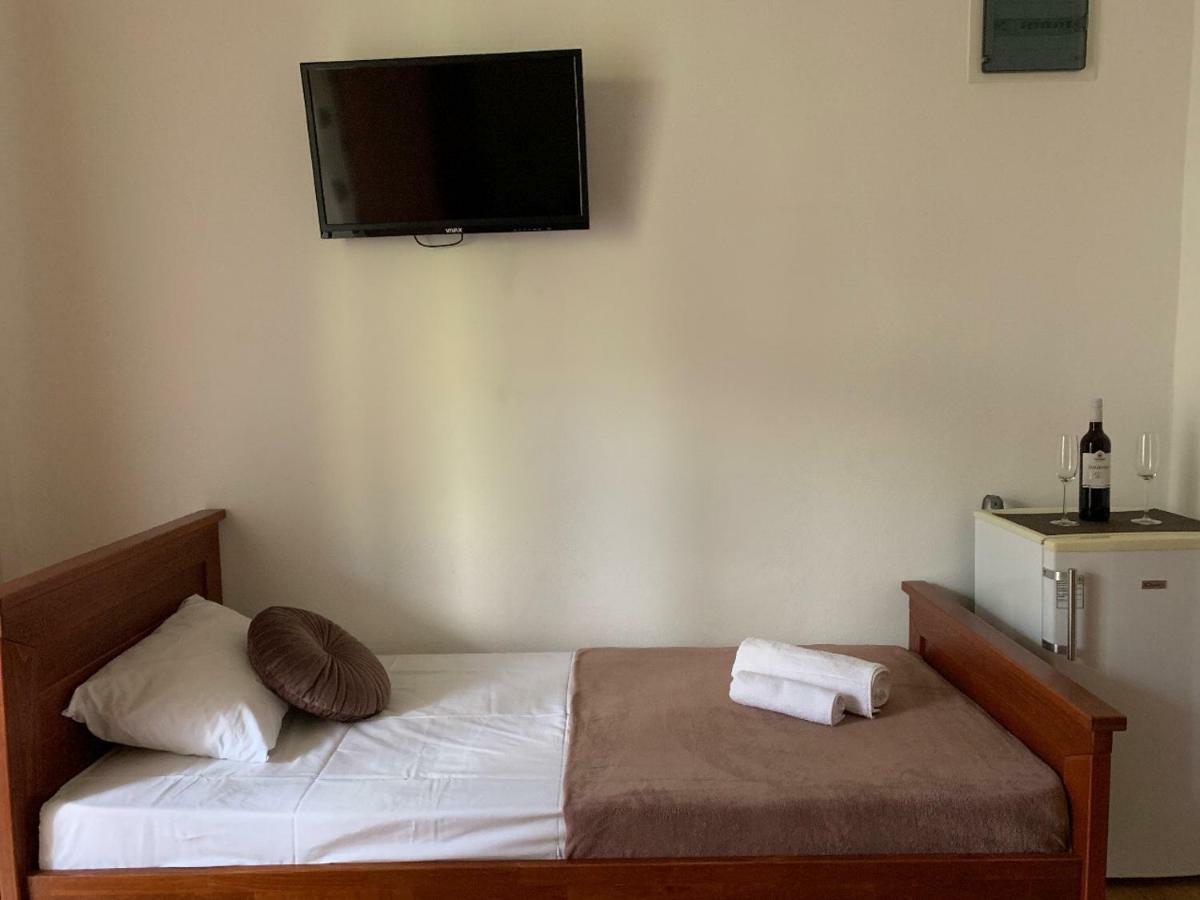 Guesthouse Orlovic Budva Buitenkant foto