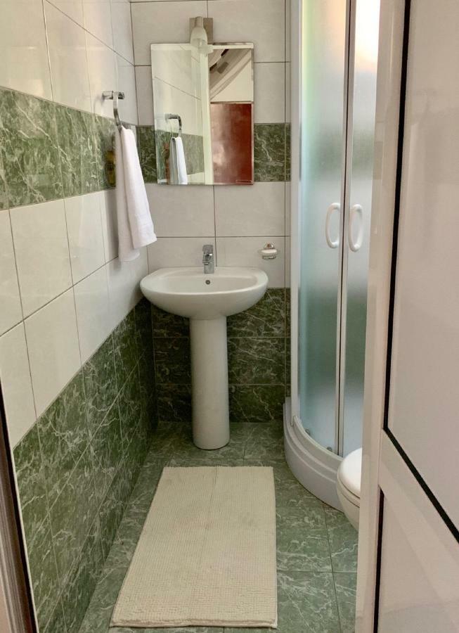 Guesthouse Orlovic Budva Buitenkant foto