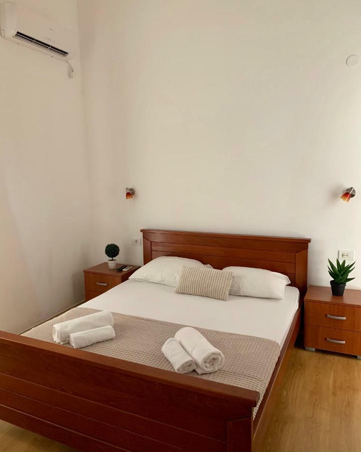 Guesthouse Orlovic Budva Buitenkant foto